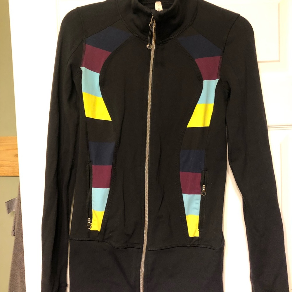Lululemon long zip up jacket size 4